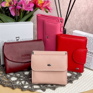 Новинки! Женские кожаные кошельки Dr.Bond